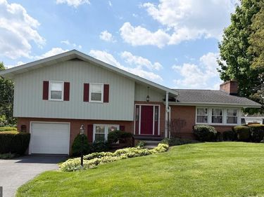 903 FOX MEADOW ROAD, CHAMBERSBURG, PA 17202