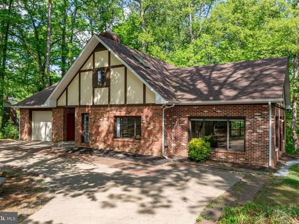 6 WESTCOT PLACE, FREDERICKSBURG, VA 22405