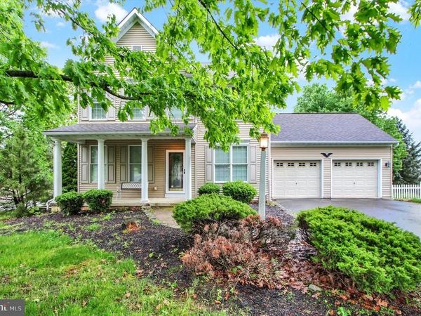 201 WOLGEMUTH DRIVE, LANCASTER, PA 17602
