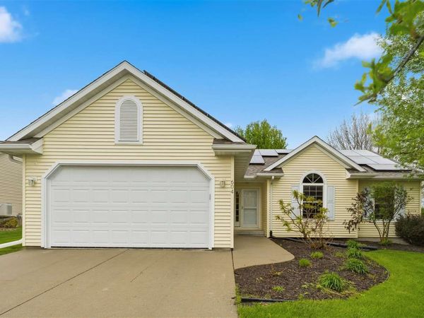 604 Redbird Run, Tiffin, IA 52340