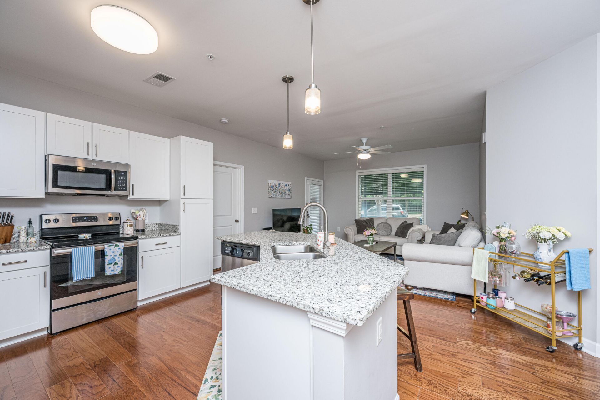 7105 Bowen Corner Avenue Photo 9