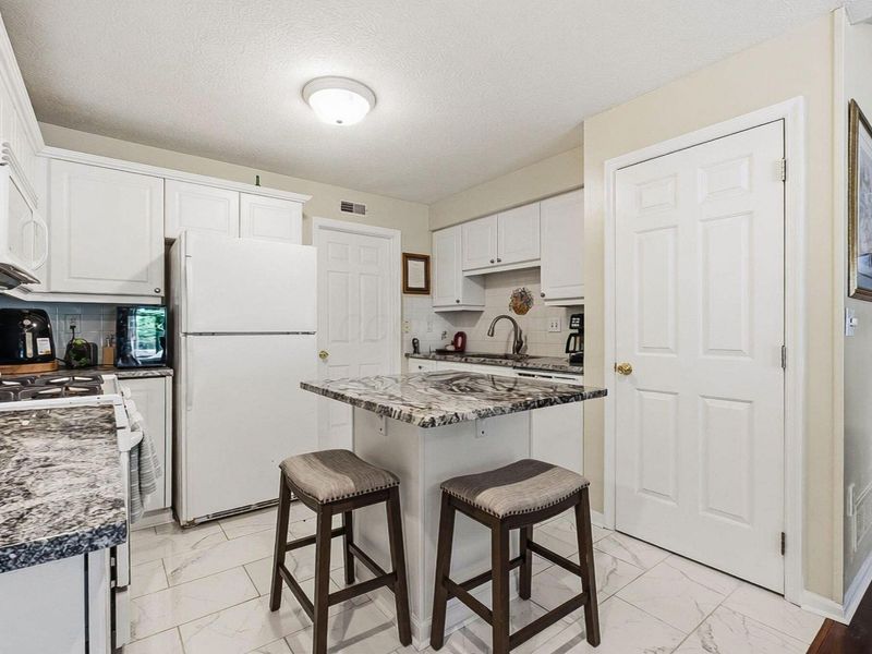 7849 Meadowlark Lane N, Unit Building 1, Reynoldsburg, OH 43068 Photo 19