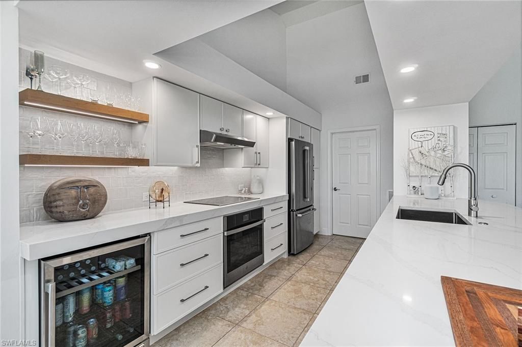 27175 Oakwood Lake Dr, Unit 201, Bonita Springs, FL 34134 Photo