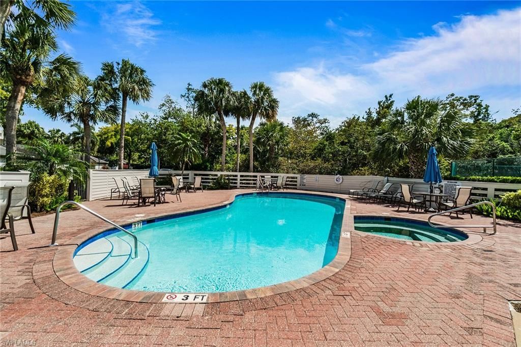 27175 Oakwood Lake Dr, Unit 201, Bonita Springs, FL 34134 Photo