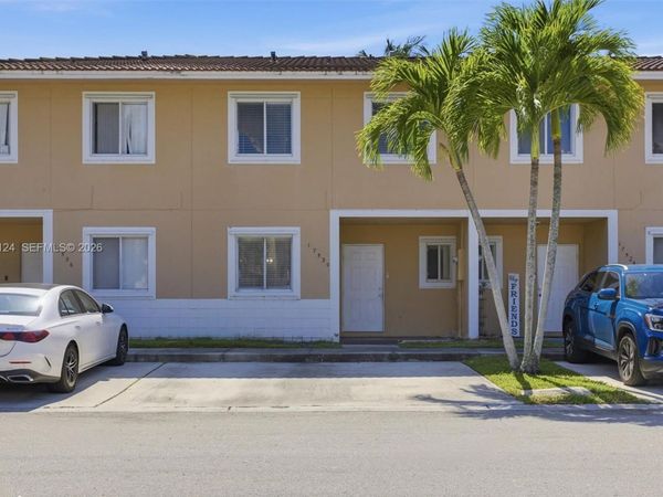 17530 SW 139th Ct , Miami, FL 33177