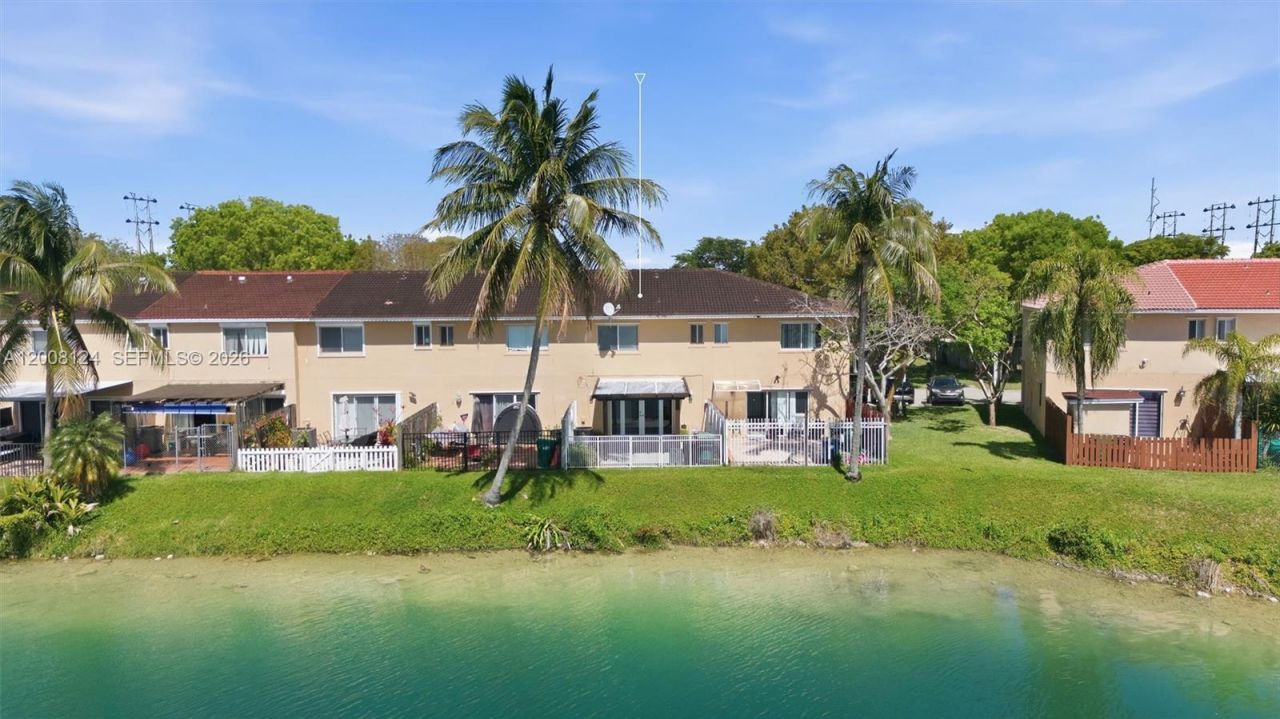 17530 SW 139th Ct , Miami, FL 33177 Photo