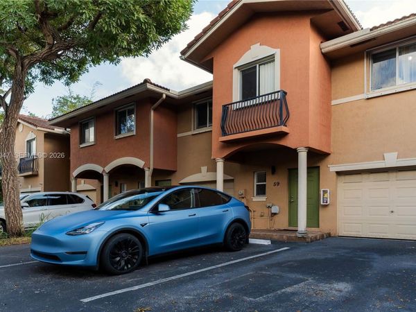 59 SE 3rd Ave , Unit 59, Hallandale Beach, FL 33009