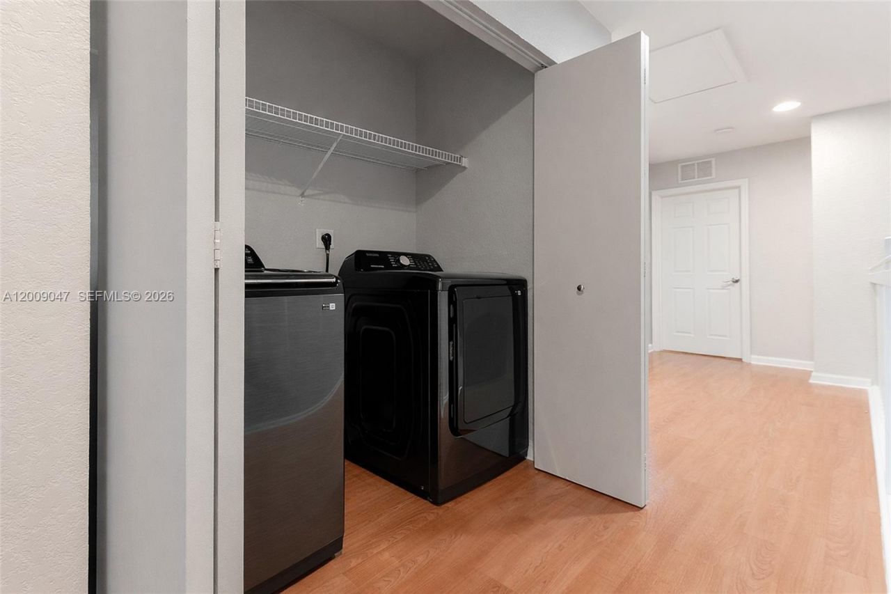 59 SE 3rd Ave, Unit 59, Hallandale Beach, FL 33009 Photo