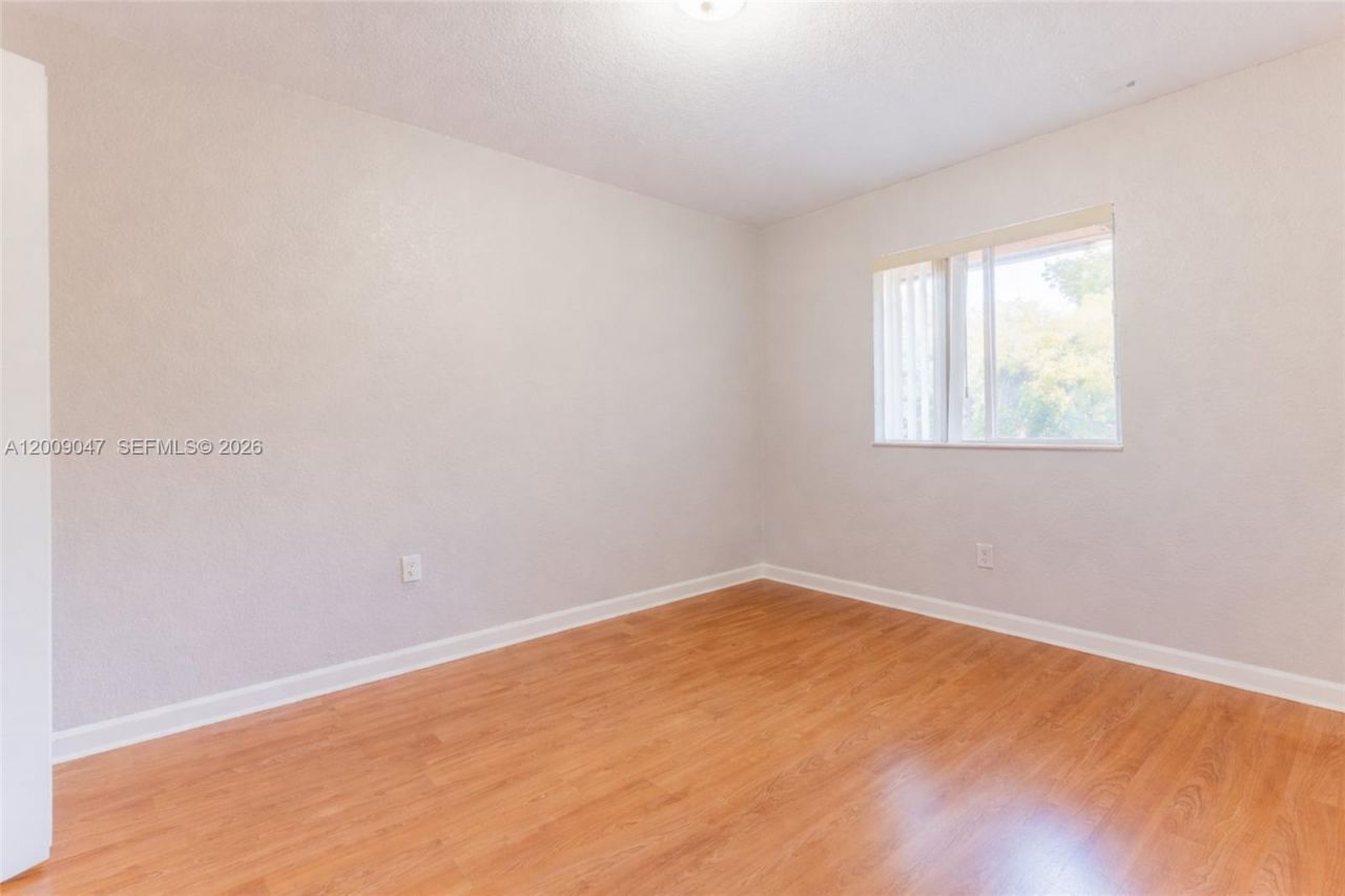 59 SE 3rd Ave, Unit 59, Hallandale Beach, FL 33009 Photo
