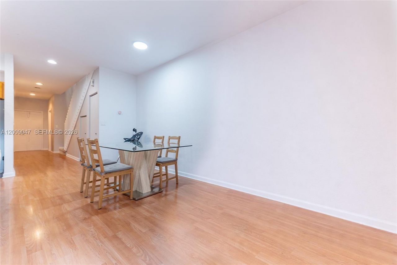 59 SE 3rd Ave, Unit 59, Hallandale Beach, FL 33009 Photo
