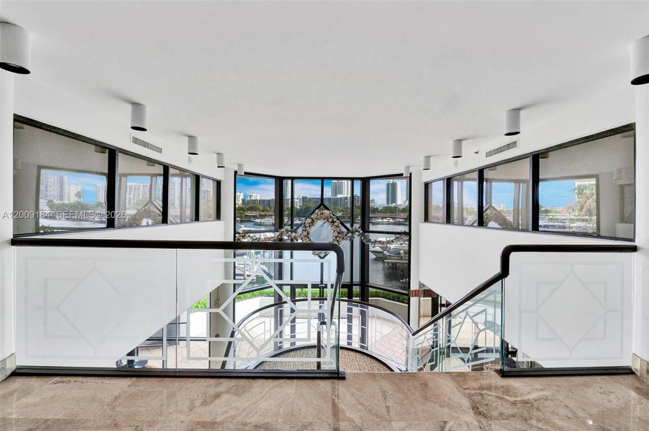 300 Three Islands Blvd, Unit 305, Hallandale Beach, FL 33009 Photo