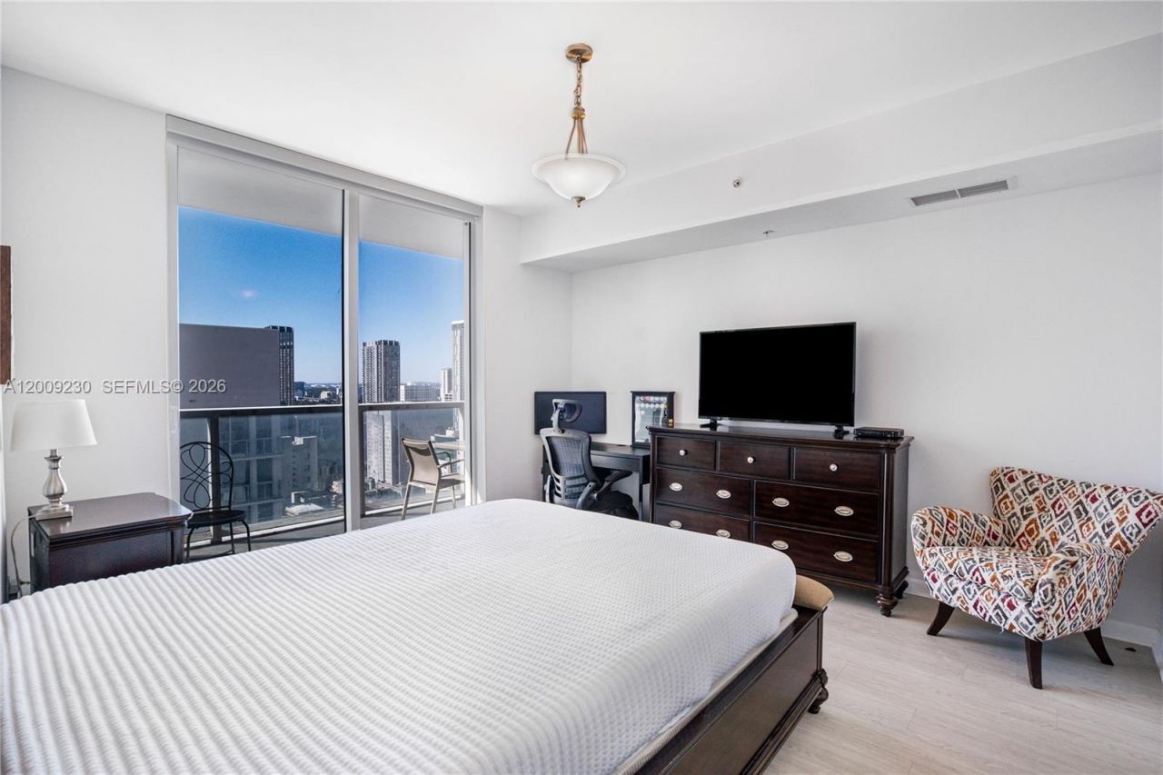 253 NE 2nd St , Unit 3104, Miami, FL 33132 Photo