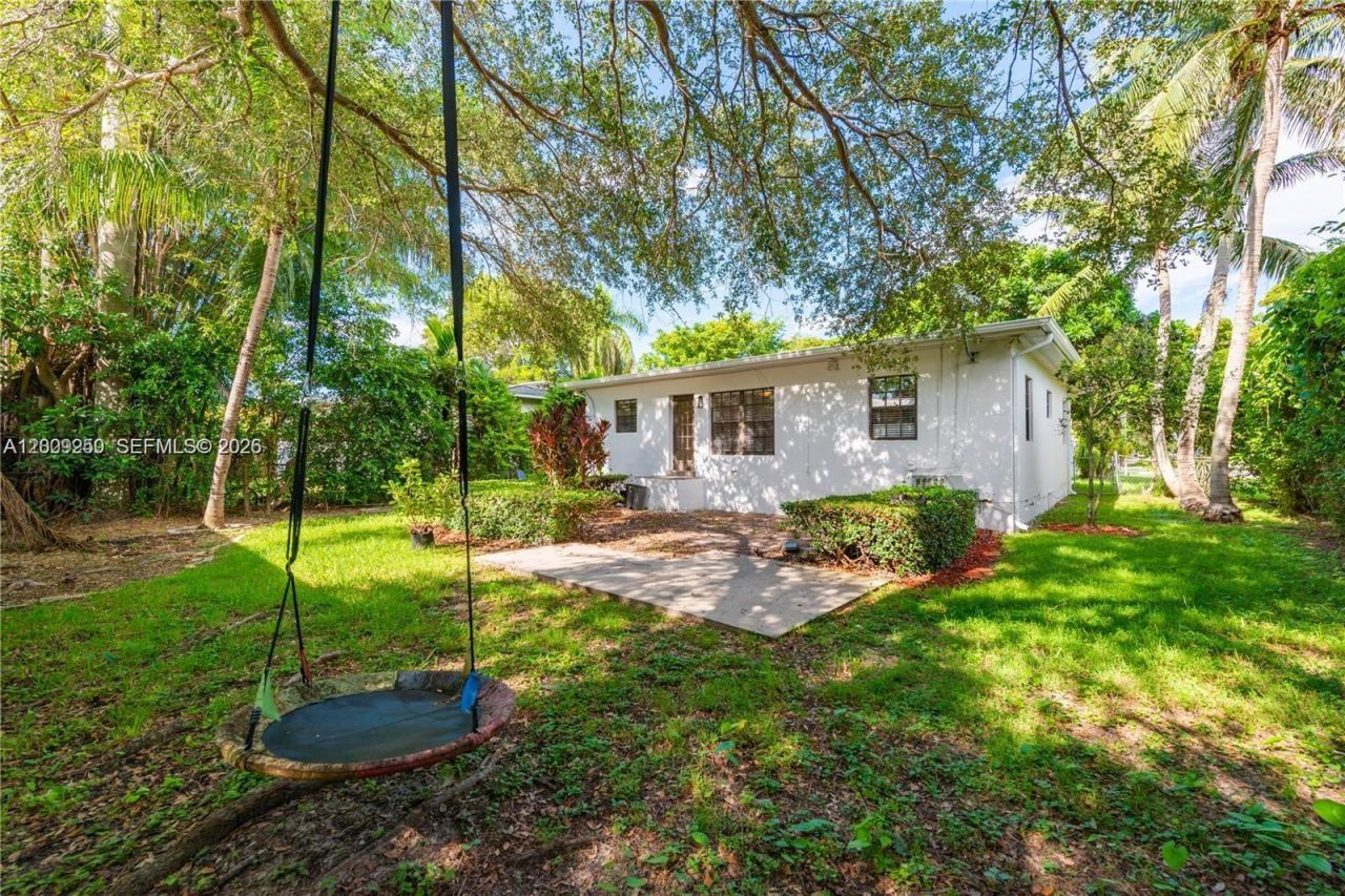 5490 SW 57 Ave , Miami, FL 33155 Photo