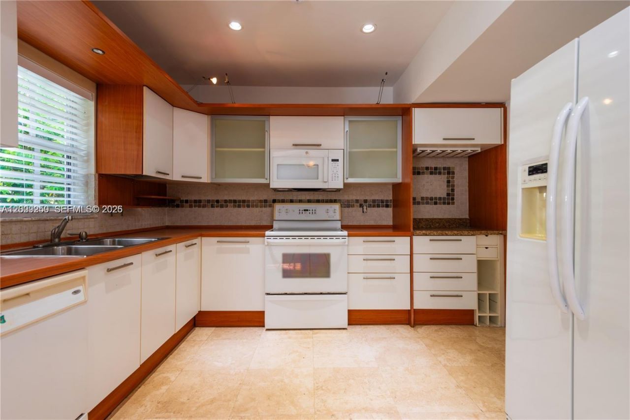 5490 SW 57 Ave , Miami, FL 33155 Photo