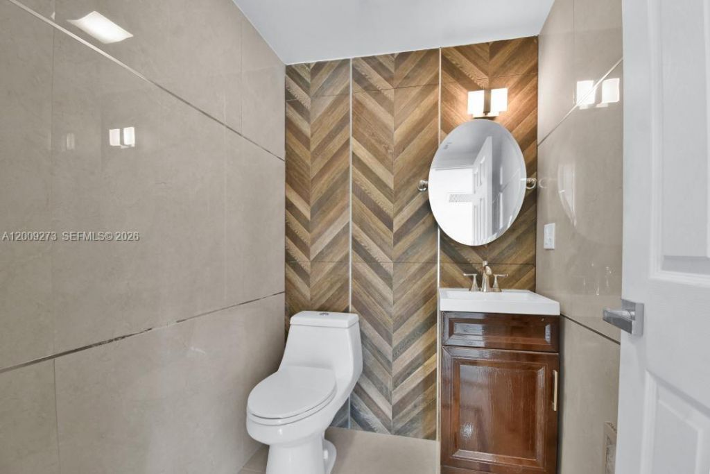 2990 Griffin Rd , Unit 3, Dania Beach, FL 33312 Photo