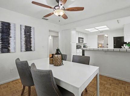 2084 University Park Dr, Sacramento, CA 95825 Photo