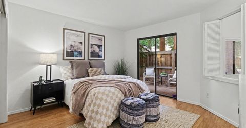 2084 University Park Dr, Sacramento, CA 95825 Photo