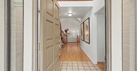 2084 University Park Dr, Sacramento, CA 95825 Photo