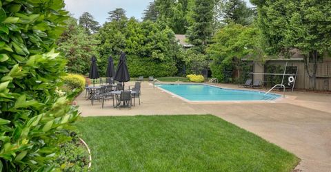 2084 University Park Dr, Sacramento, CA 95825 Photo