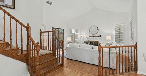 2084 University Park Dr, Sacramento, CA 95825 Photo