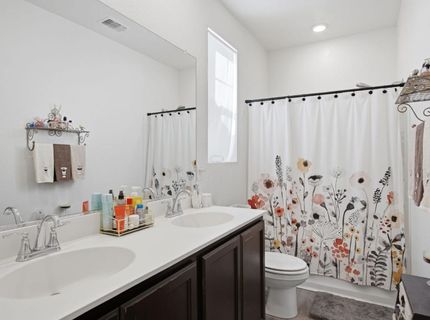 17479 Graceada Ln, Lathrop, CA 95330 Photo
