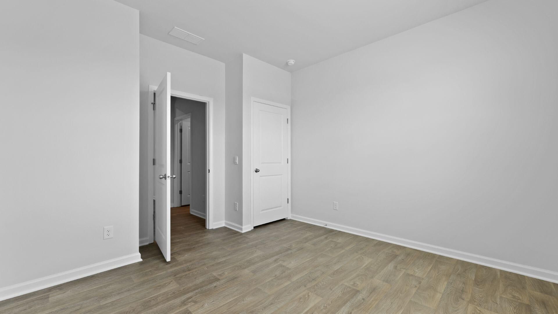 135 Brooks Drive Photo 22