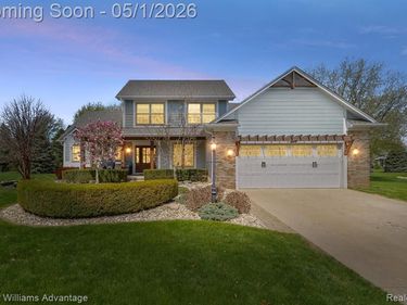 8200 Carpathian Drive, White Lake Twp, MI 48386