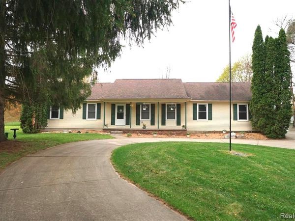 9416 S State Road , Atlas Twp, MI 48438