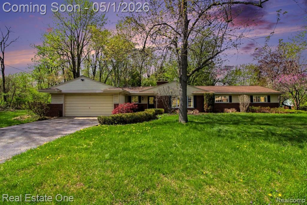 23701 Heartwood, Novi, MI 48374 Main Photo