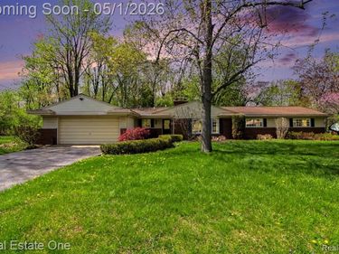 23701 Heartwood, Novi, MI 48374