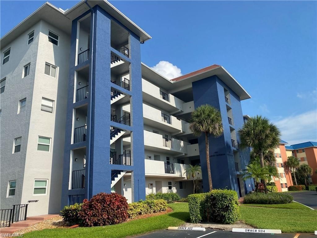 190 Pebble Beach Blvd, Unit 301, Naples, FL 34113 Photo
