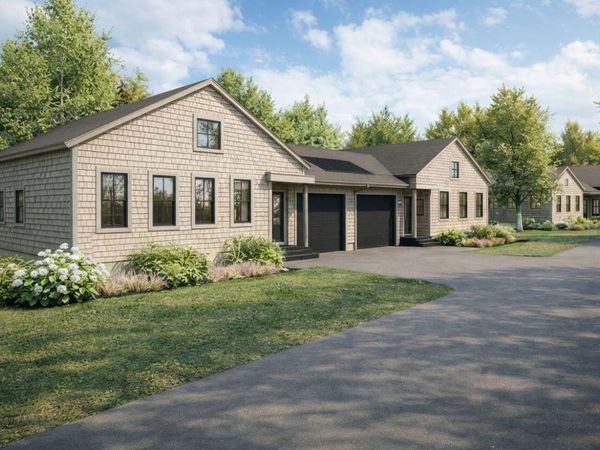 29 Blue Meadow Lane, Unit 16, Cape Elizabeth, ME 04107