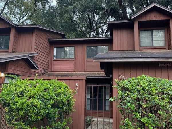 809 SW 55TH TERRACE , GAINESVILLE, FL 32607
