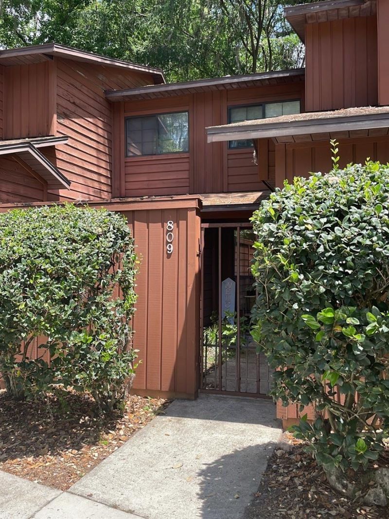 809 SW 55th Terrace, Gainesville, FL 32607 Photo