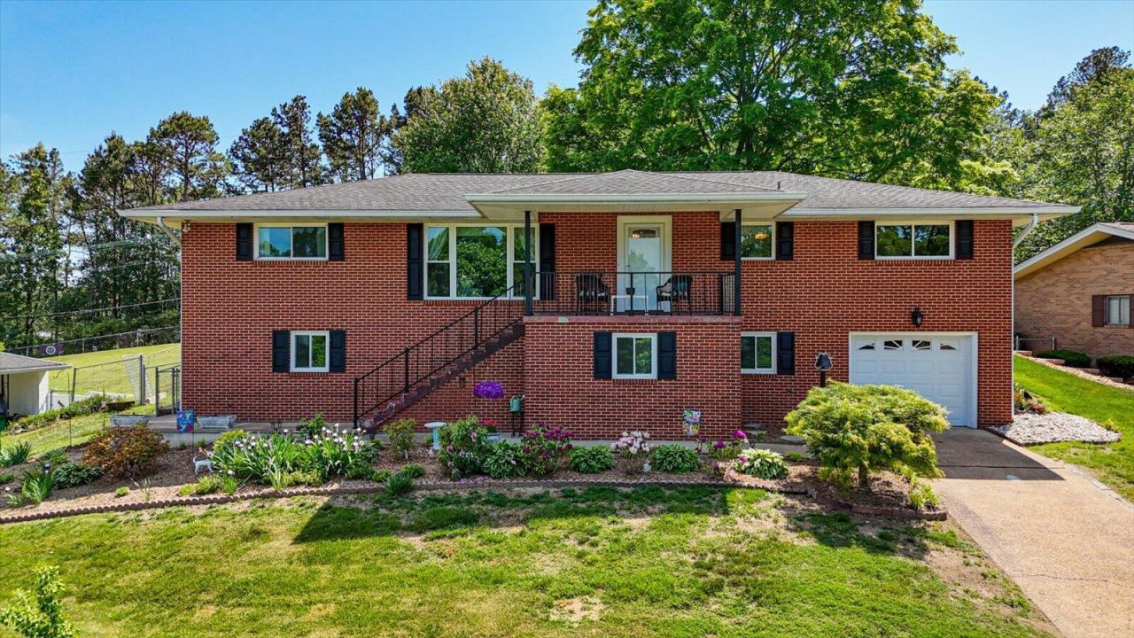 4022 Belvoir Pines Drive, Chattanooga, TN 37412 Main Photo