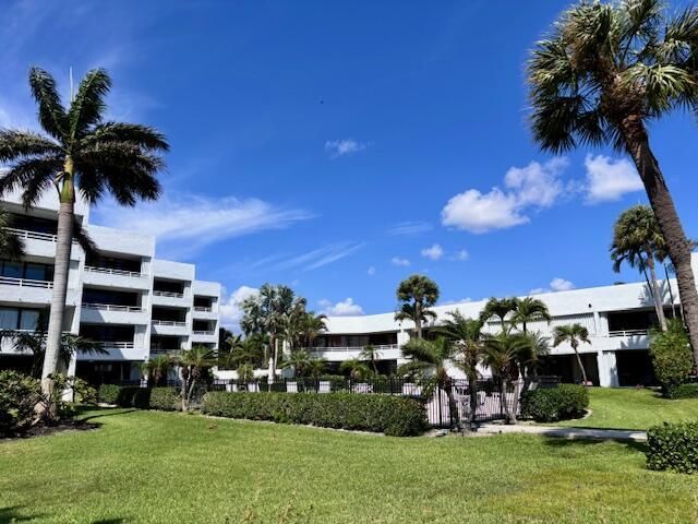 3701 S Flagler Drive, Unit A101, West Palm Beach, FL 33405 Photo