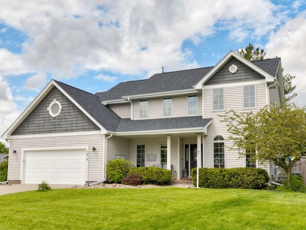 616 3rd Avenue NW, Altoona, IA 50009