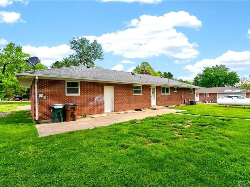 9860 Wolf Creek Pike, Dayton, OH 45426 Photo 32