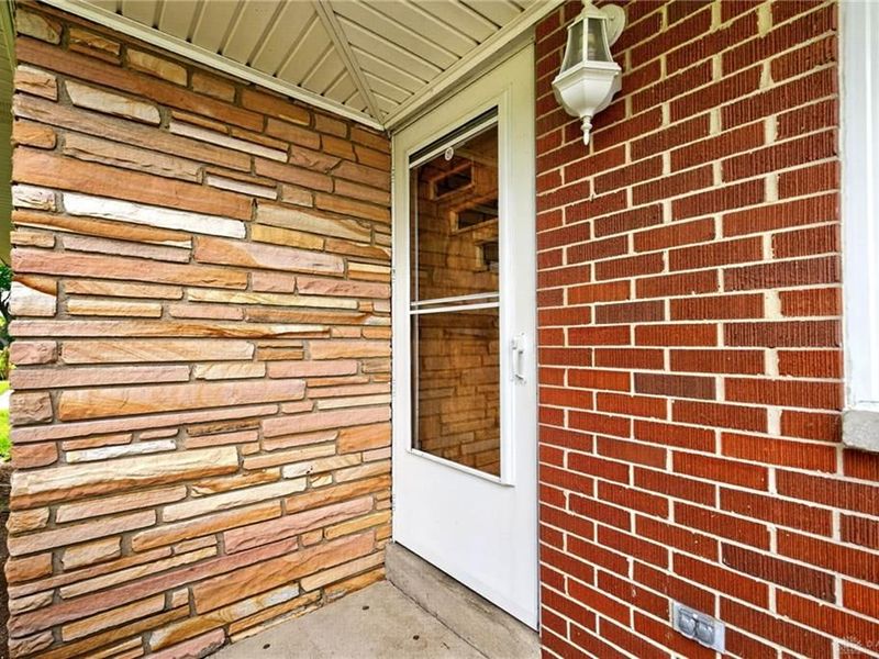 9860 Wolf Creek Pike, Dayton, OH 45426 Photo 5