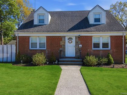 1155 Delmar Avenue  Franklin Square, NY 11010