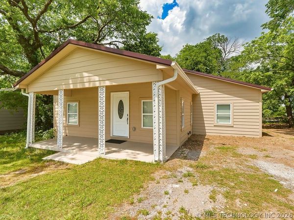 810 W 2nd , Ada, OK 74820