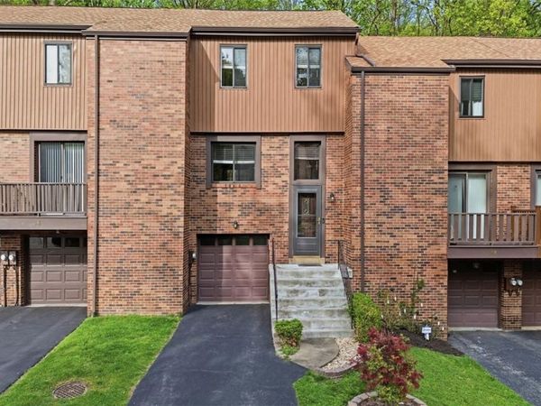 346 Benson Circle , Pittsburgh, PA 15227