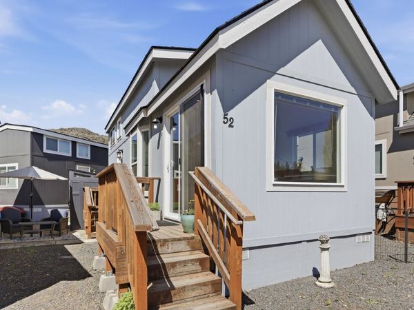 18617 W Williams Lake Rd, Cheney, WA 99004