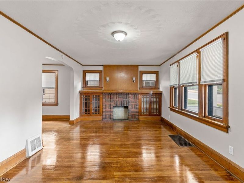 626 E Wilbeth Road, Akron, OH 44306 Photo 2