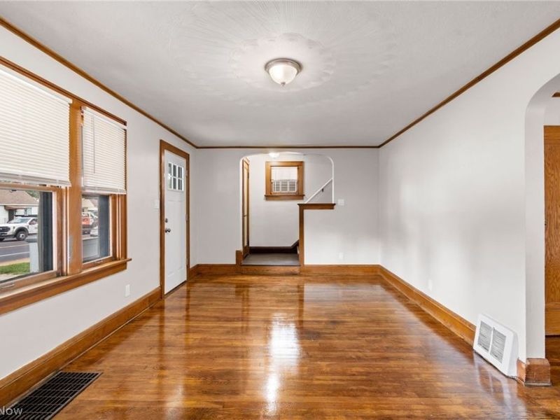 626 E Wilbeth Road, Akron, OH 44306 Photo 3