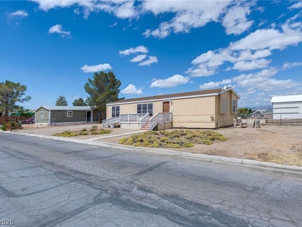 620 W Gretta Lane , Indian Springs, NV 89018