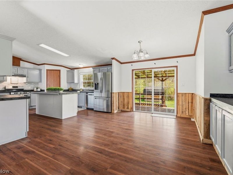 11327 4th Street NE, Magnolia, OH 44643 Photo 12