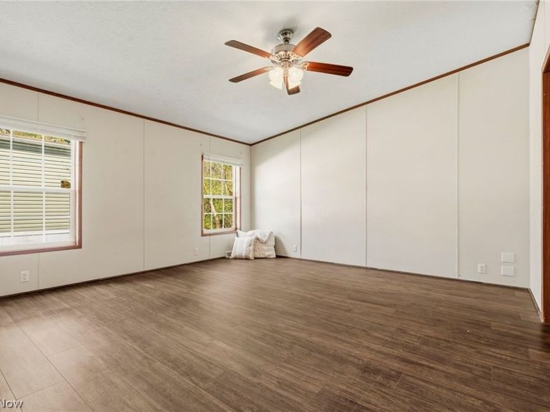 11327 4th Street NE, Magnolia, OH 44643 Photo 16