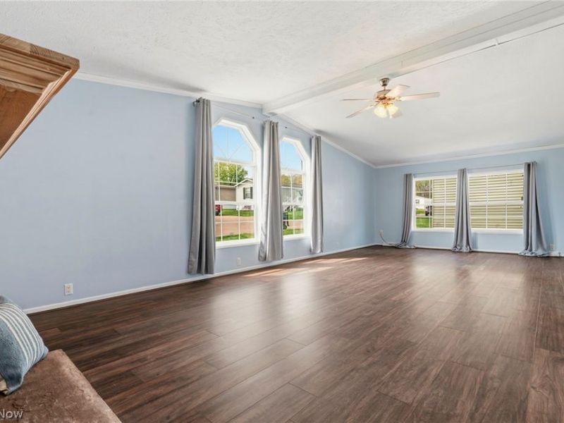 11327 4th Street NE, Magnolia, OH 44643 Photo 25