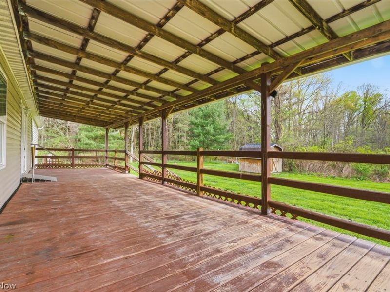 11327 4th Street NE, Magnolia, OH 44643 Photo 28